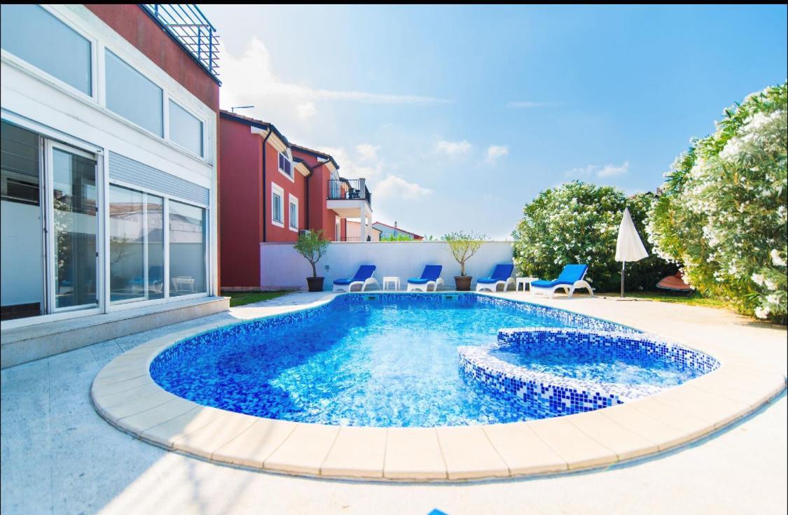 Villa Filip - Private Pool & Gym بولا المظهر الخارجي الصورة